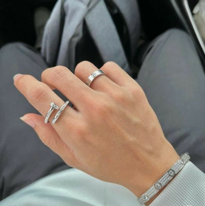 DELUXE SILVER RING